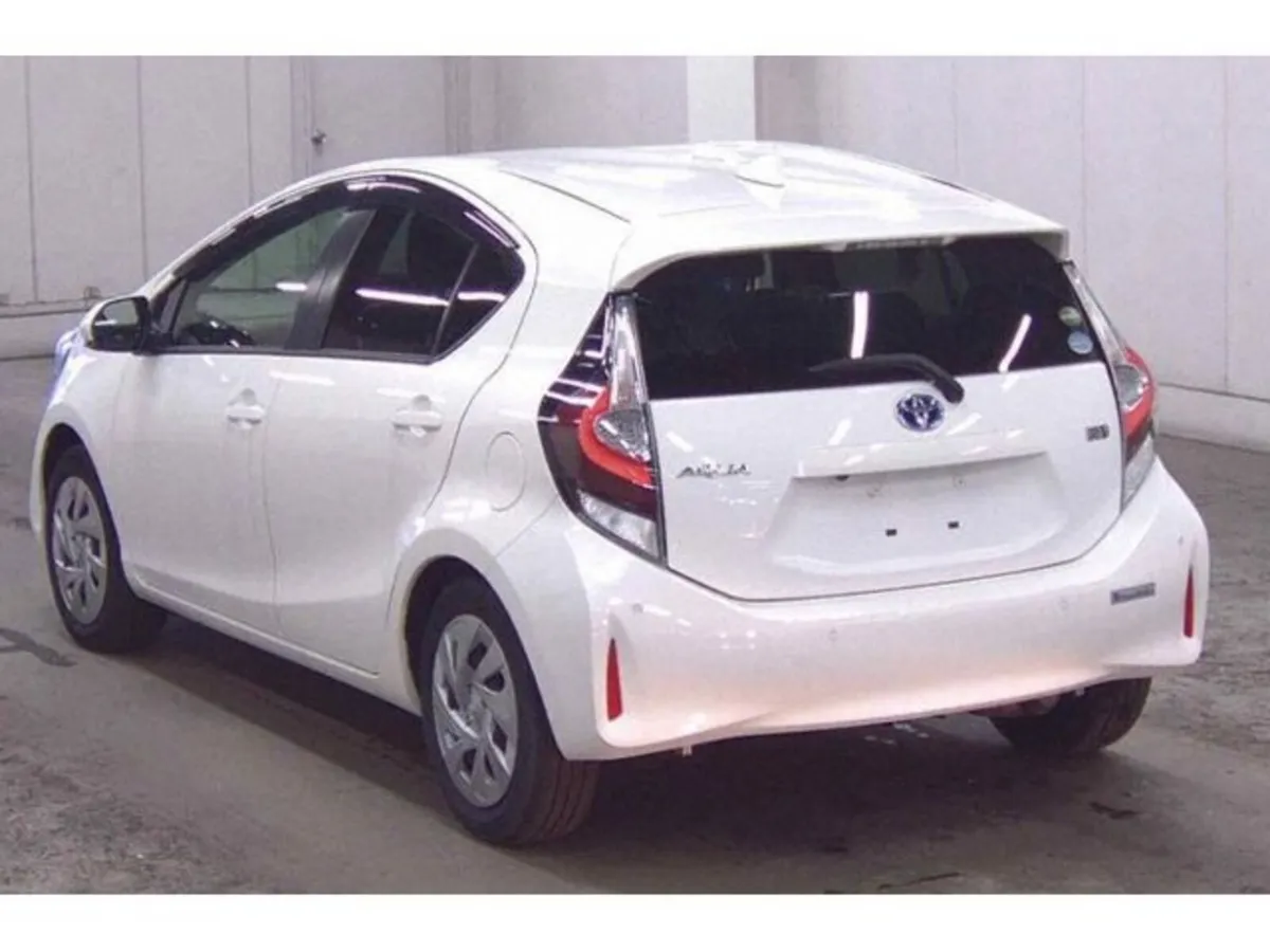 Toyota Aqua 1.5 Petrol Hybrid Auto - Image 3