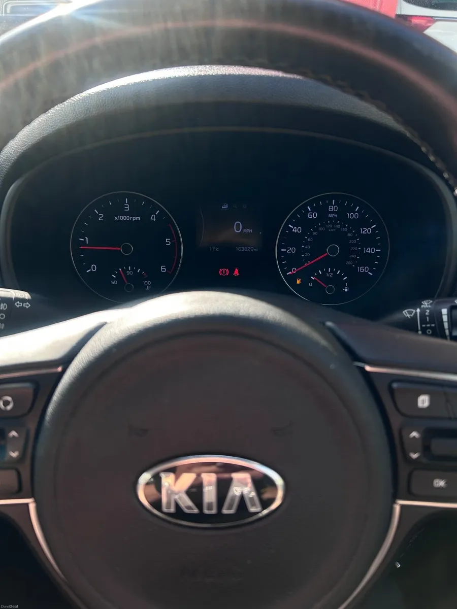 Kia Sportage 2016 - Image 2