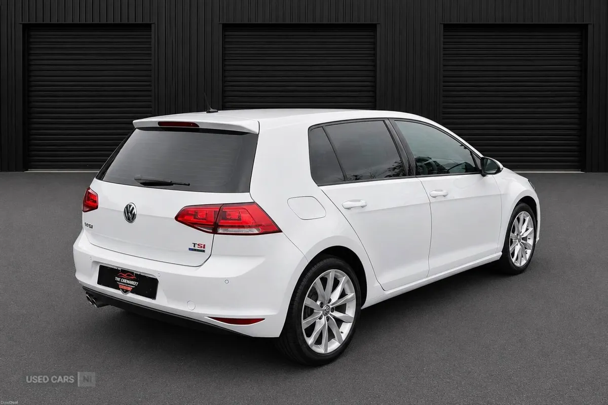 Volkswagen Golf 1.4 TSI Bluemotion Auto 5DR - Image 6