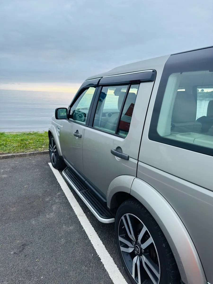 Land Rover discovery 4 - Image 2