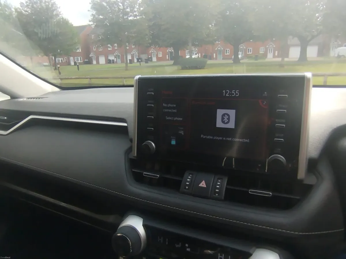 Toyota RAV4 2019 - Image 2