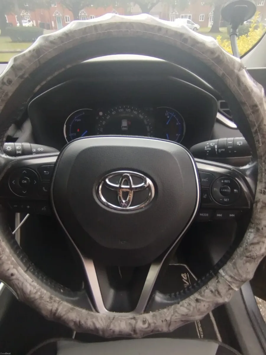 Toyota RAV4 2019 - Image 3