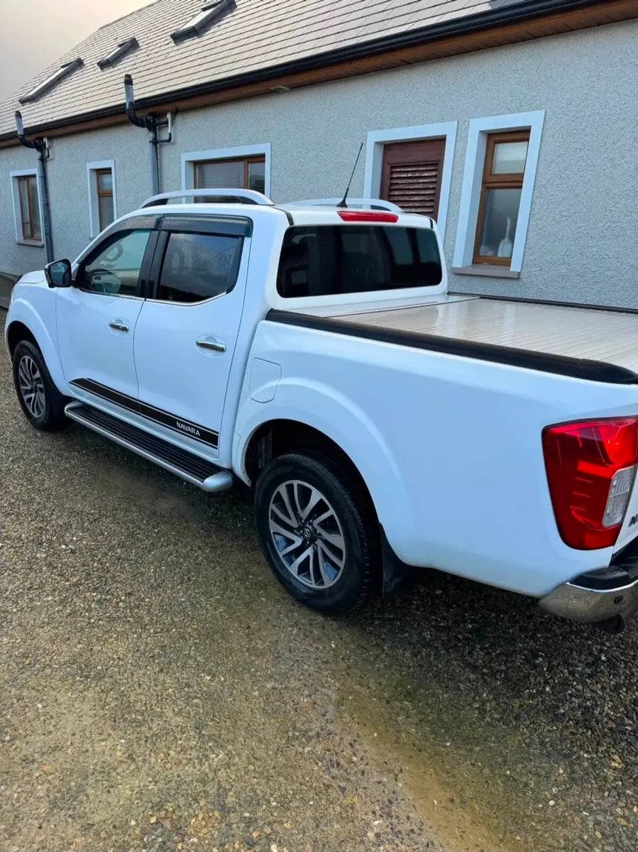 2016 Nissan Navara Crew Cab - Image 1