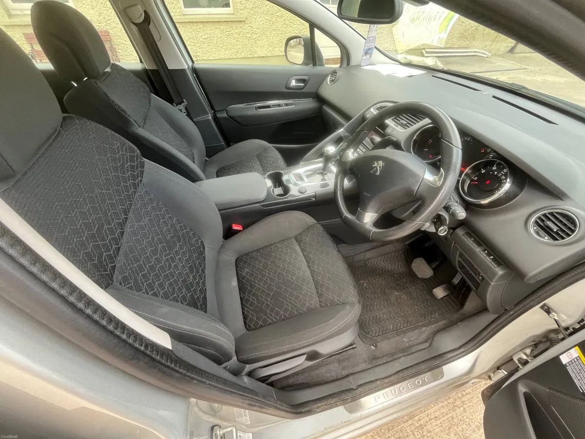 Peugeot 3008 2015 - Image 2