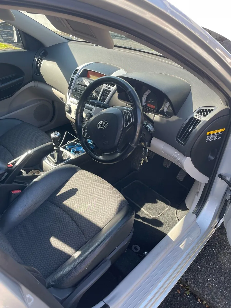 Kia ceed - Image 4