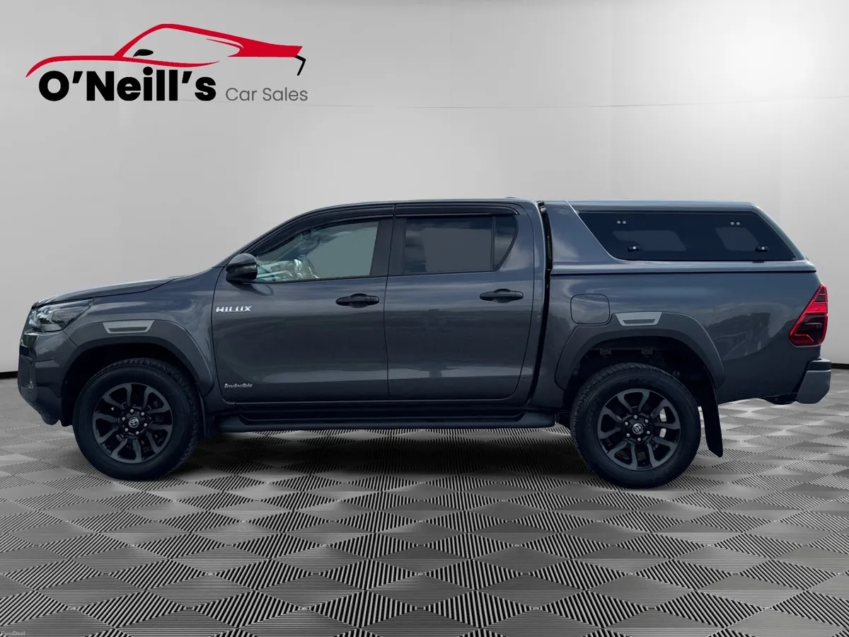 Toyota Hilux 2.8 INVINCIBLE AUTO 4DR NO VAT!!#446 - Image 3