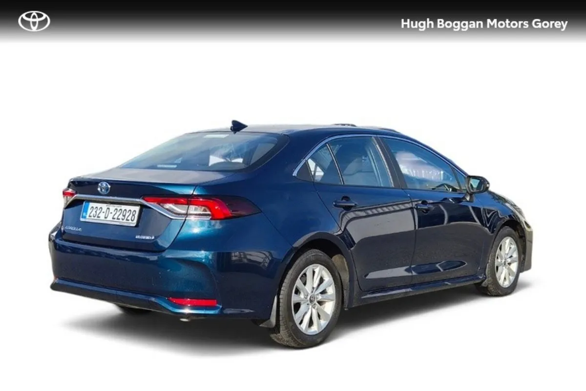 Toyota Corolla LUNA SALOON 4DR AUTO - Image 2