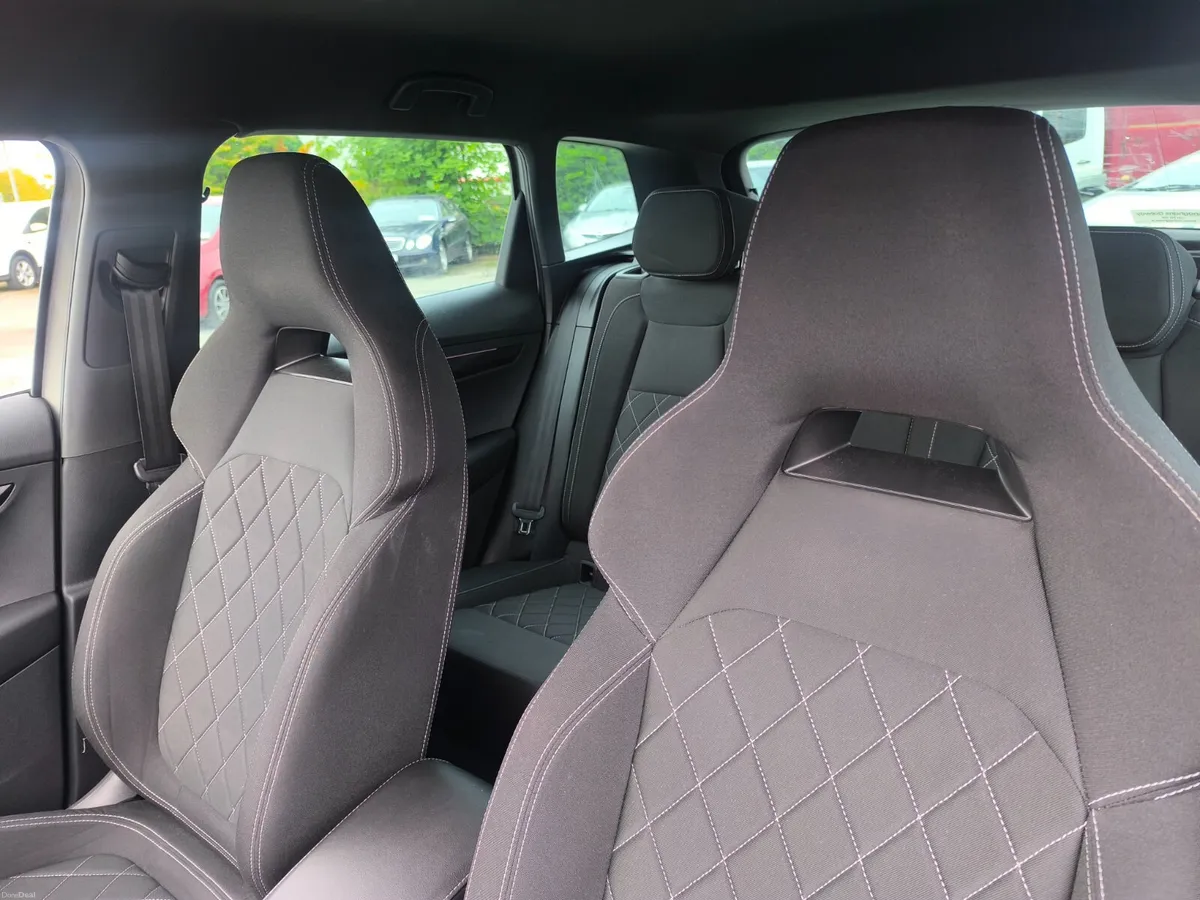 242 Skoda Karoq 2.0 TDI SPORTLINE - Image 4