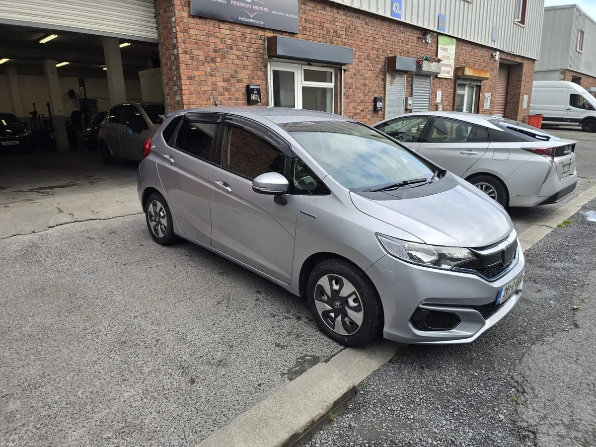 Honda Fit 1.5L Hybrid 2020 - Image 4