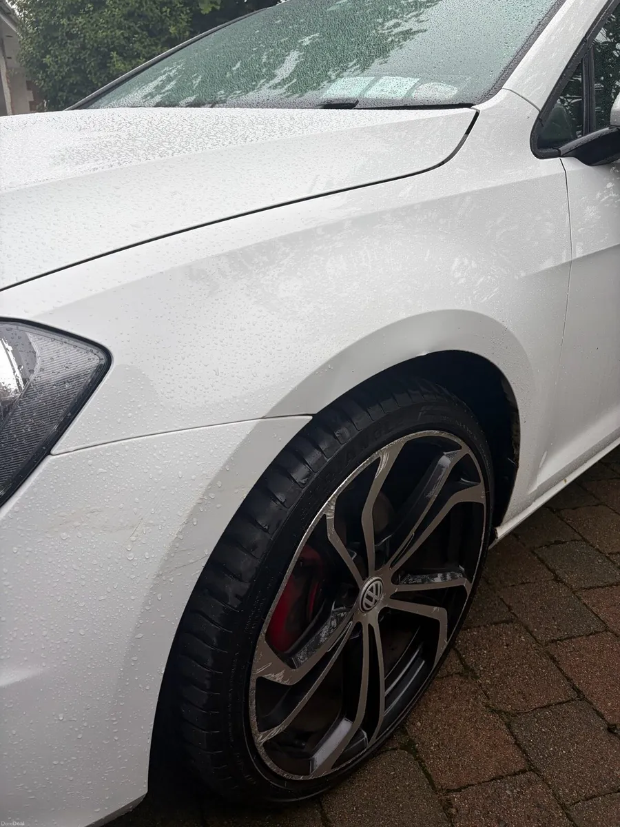 Volkswagen Golf 2013 - Image 2