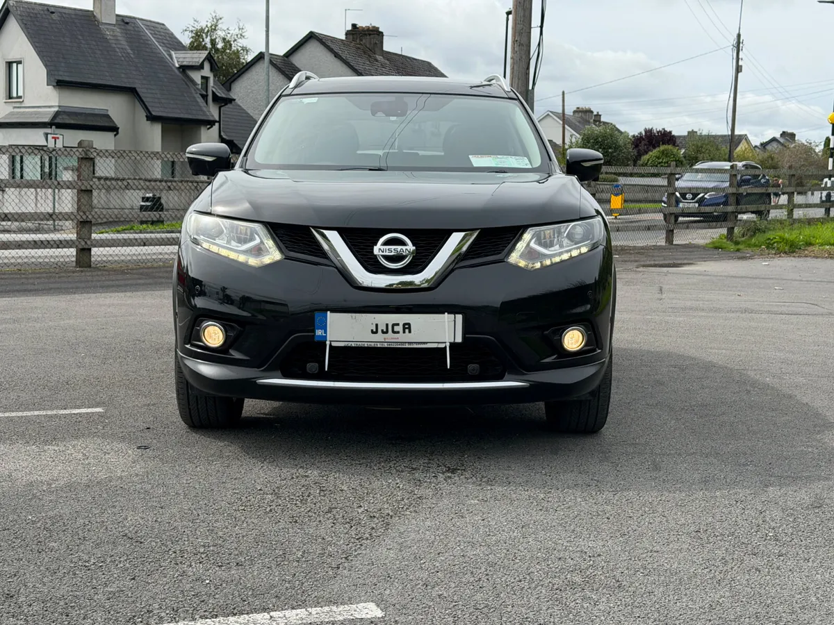 Nissan X-Trail 2014 automatic 7 seater one owner - Image 2