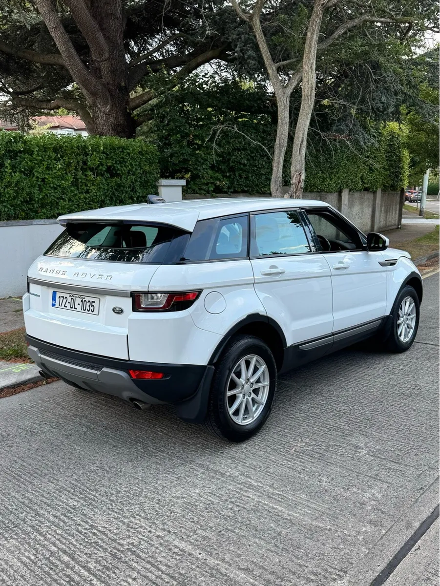 Range Rover Evoke (2028 NCT) - Image 4