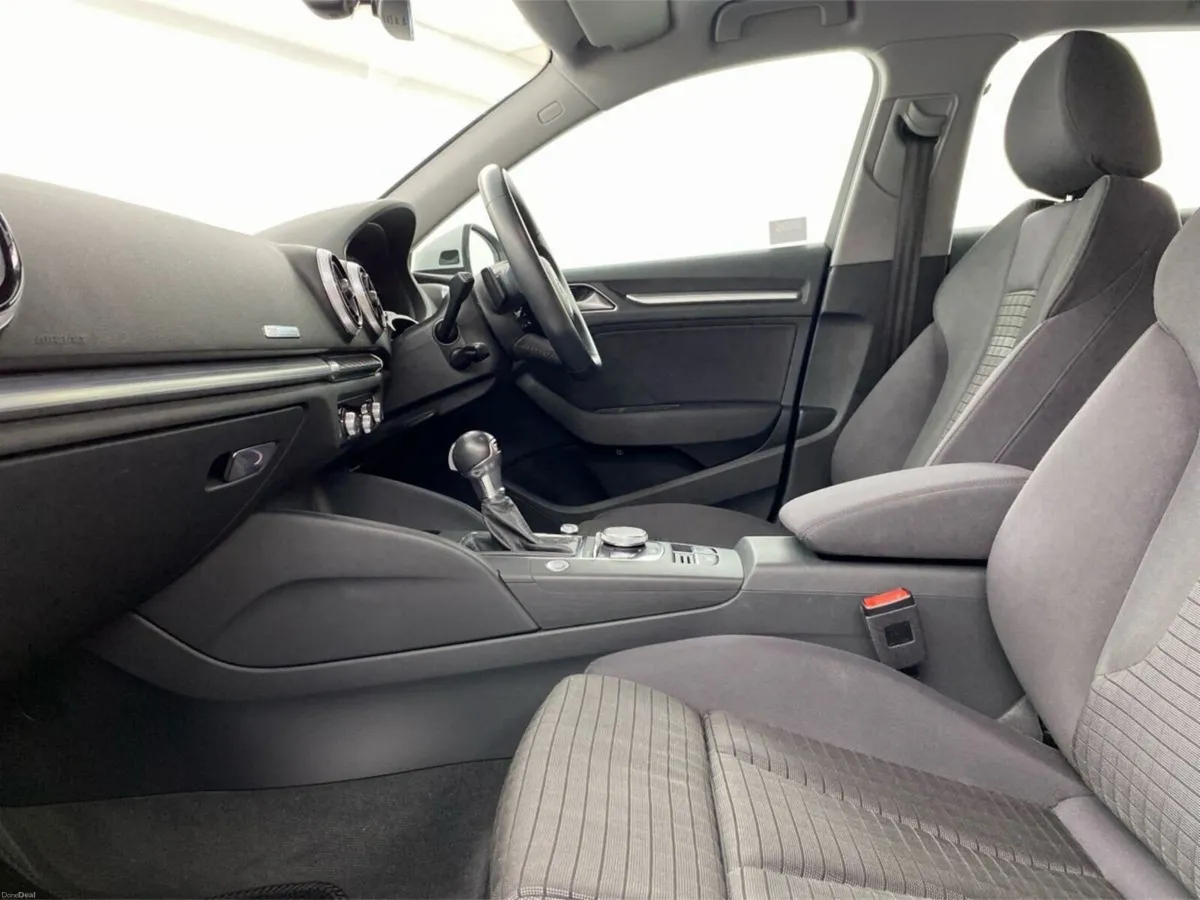 Audi A3 Sportsback 30 TFSI Sport - Image 4