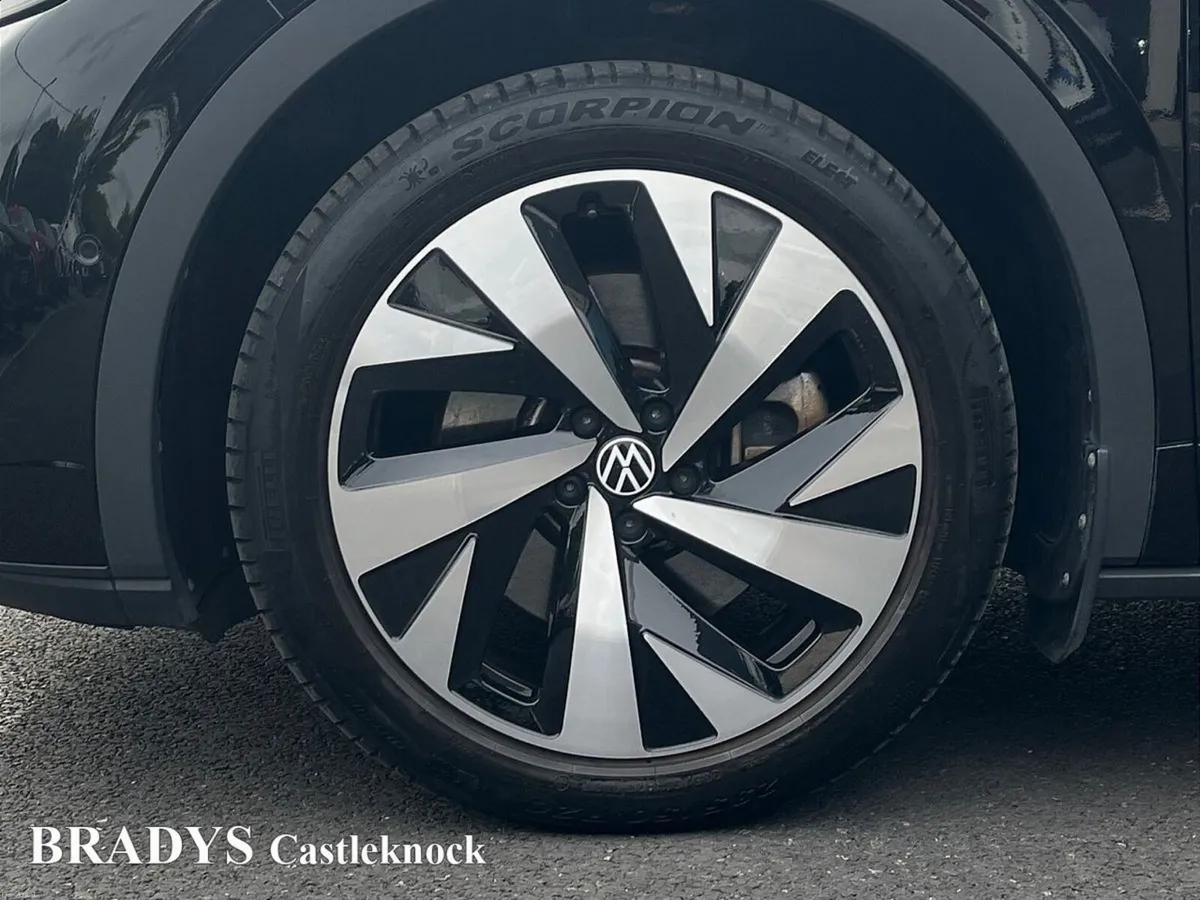 Volkswagen ID.5 TECH 77kWh 204HP *PANORAMIC ROOF* - Image 5
