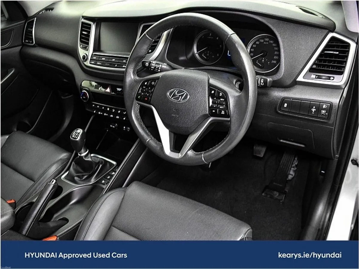Hyundai Tucson 2WD Executive Petrol - Image 6