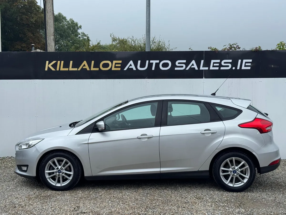 2015 Ford Focus STYLE 1.6 TDCI 95PS 5DR 4DR - Image 6