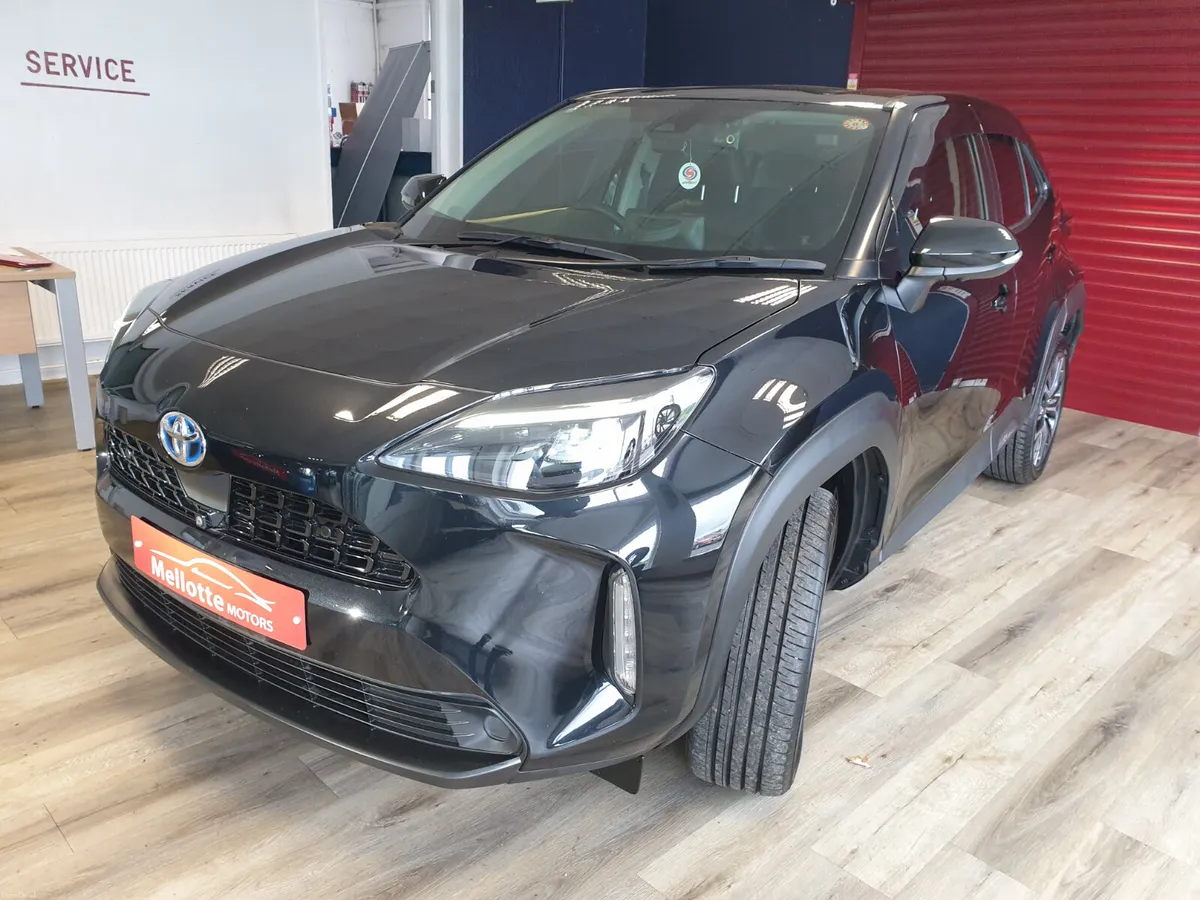2021 TOYOTA YARIS CROSS 1.5 AUTO HYBRID - Image 2