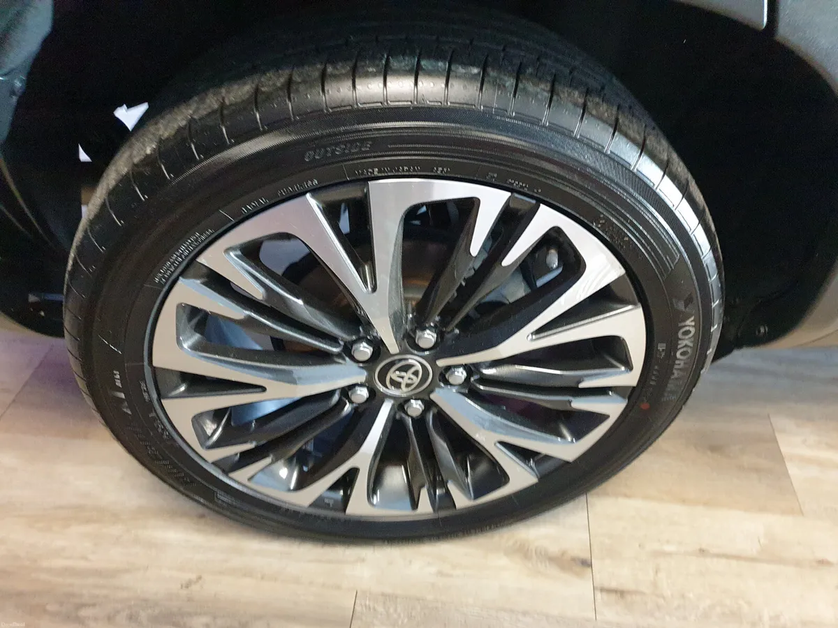 2021 TOYOTA YARIS CROSS 1.5 AUTO HYBRID - Image 4