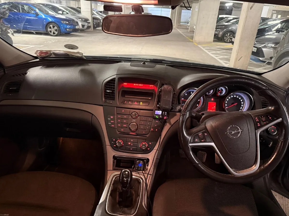 Opel Insignia 2011 - Image 2