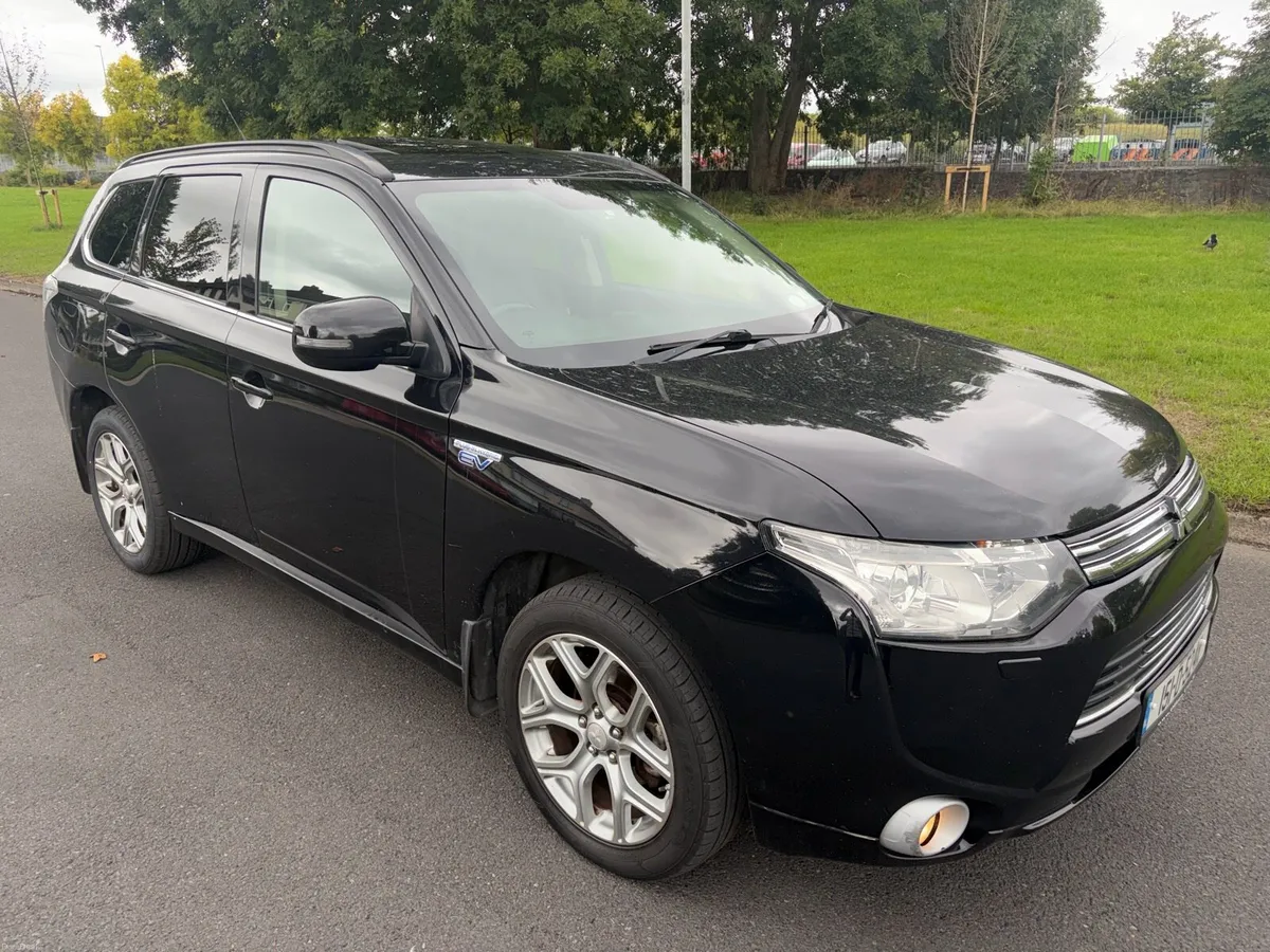 151 Mitsubishi Outlander Phev - Image 3