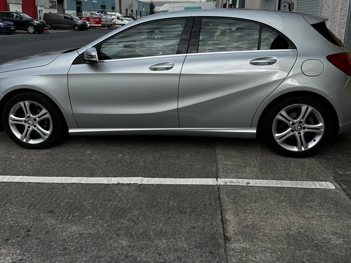Mercedes-Benz A180d Sport Edition - Automatic - Image 5