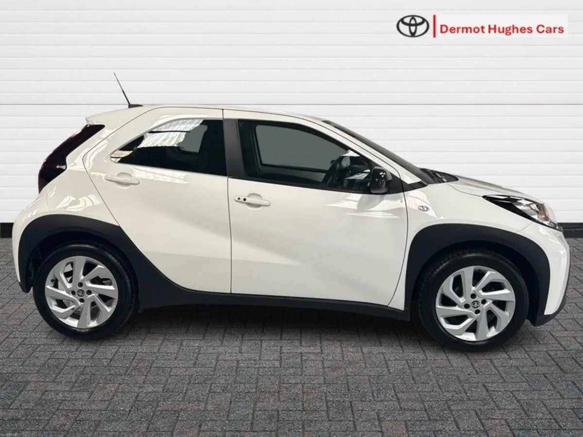 Toyota Aygo X AYGO X AUTOMATIC - Image 3