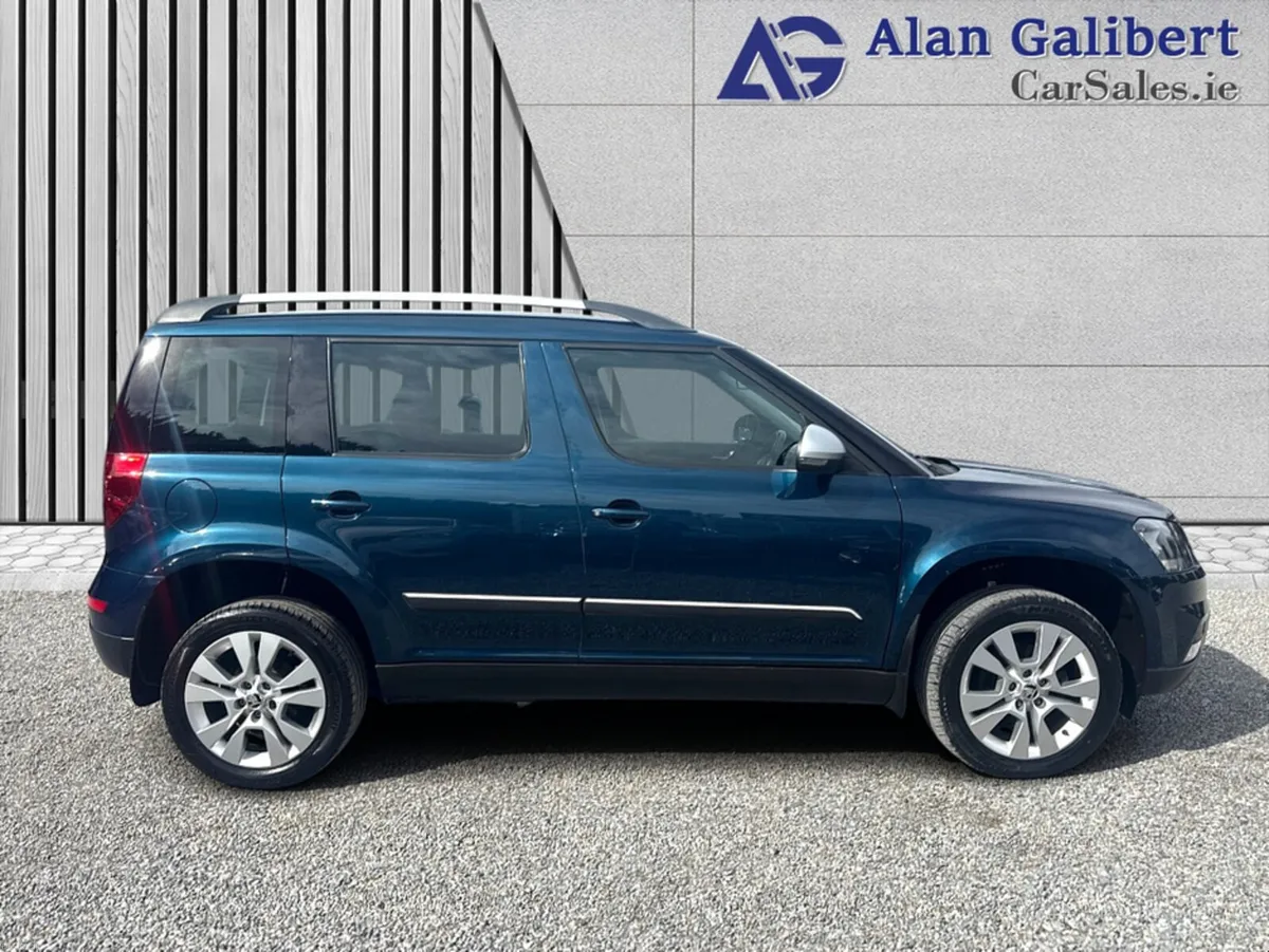 Skoda Yeti OUTDOOR 2.0 TDI FULL LEATHER & HEATED S - Image 3