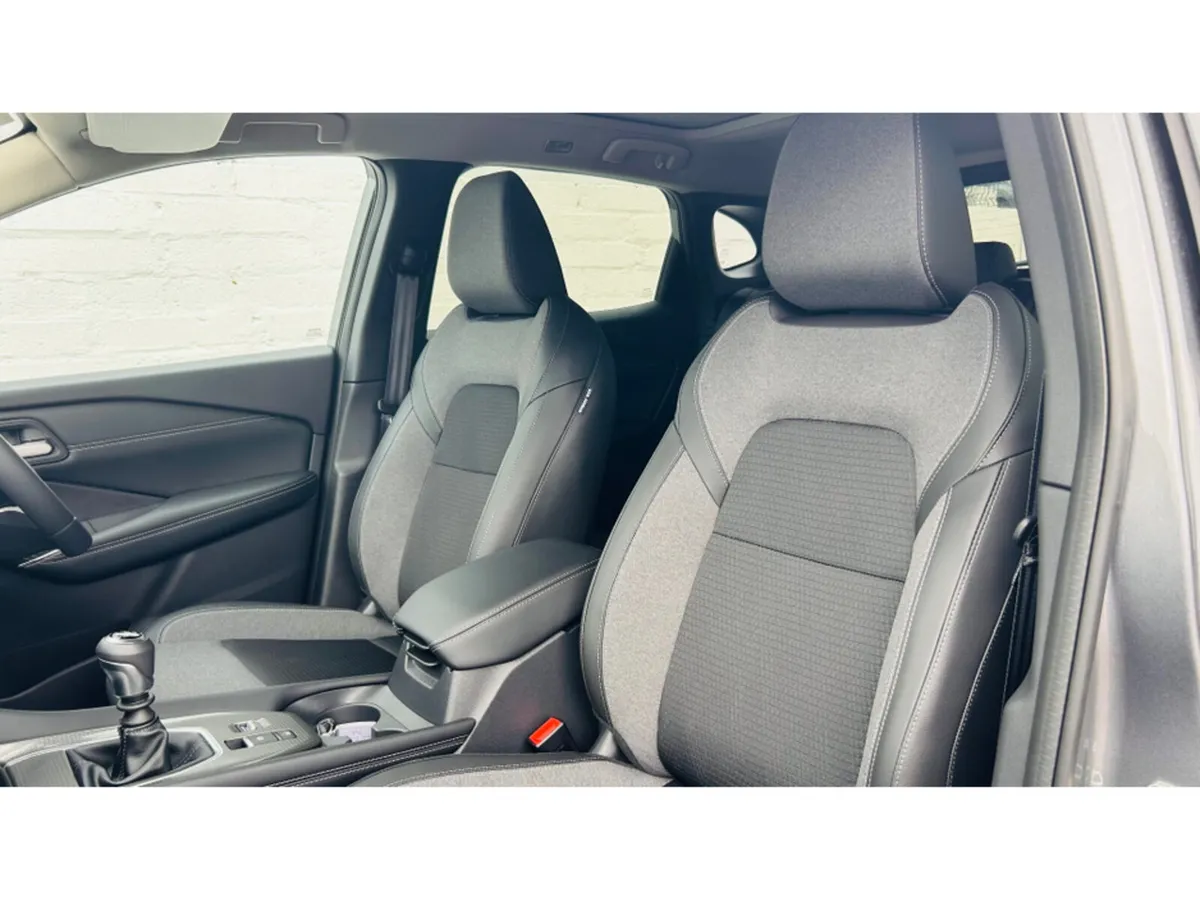 Nissan Qashqai VERY LOW MILEAGE  + NATIONWIDE WARR - Image 4