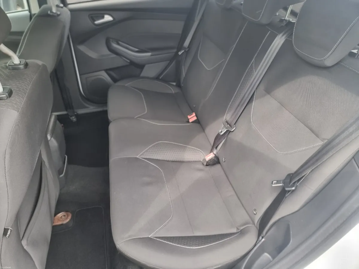 Ford Focus 1.0 TURBO ZETEC ** ANDROID AUTO CAR PLA - Image 6