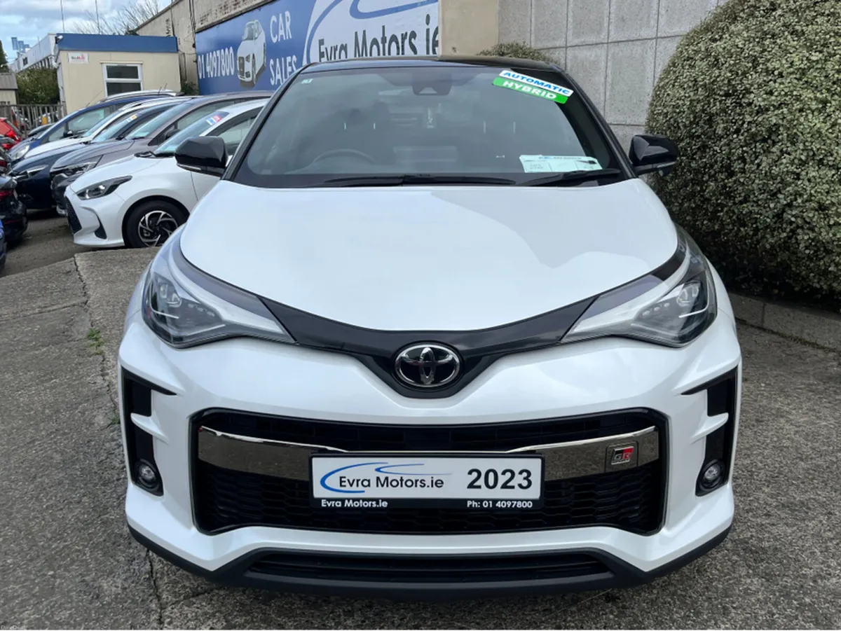 Toyota C-HR GR SPORT AUTOMATIC HYBRID 1.8 PETROL / - Image 2