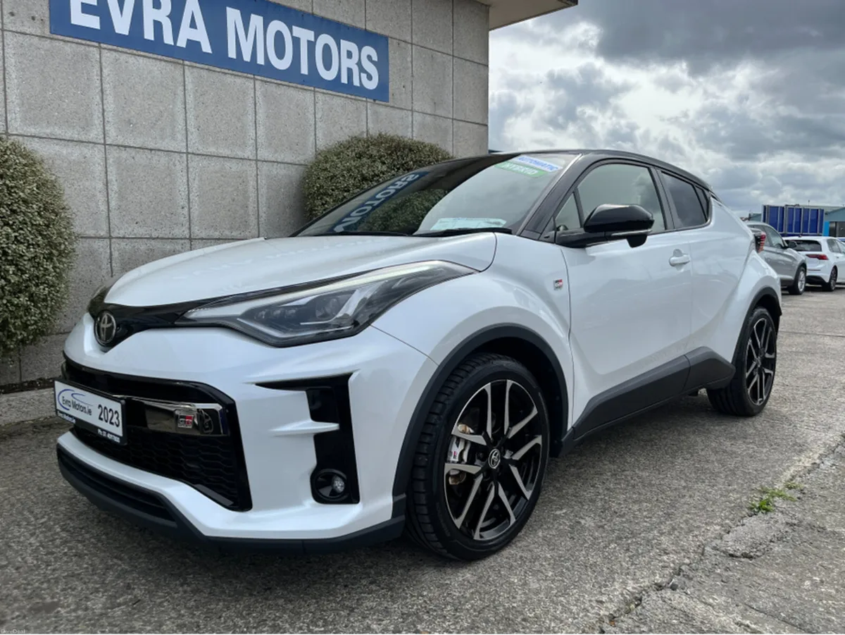 Toyota C-HR GR SPORT AUTOMATIC HYBRID 1.8 PETROL / - Image 5