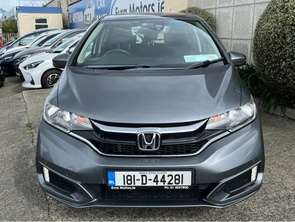 Honda Jazz SE i-VTEC 1.3 PETROL - Image 2
