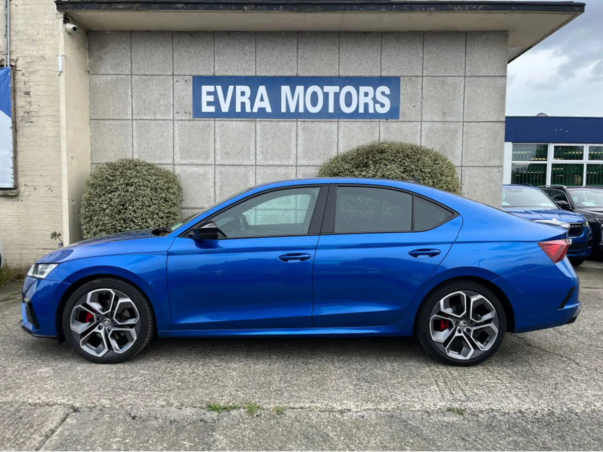 Skoda Octavia VRS AUTOMATIC 2.0 DIESEL //HEATED SE - Image 6