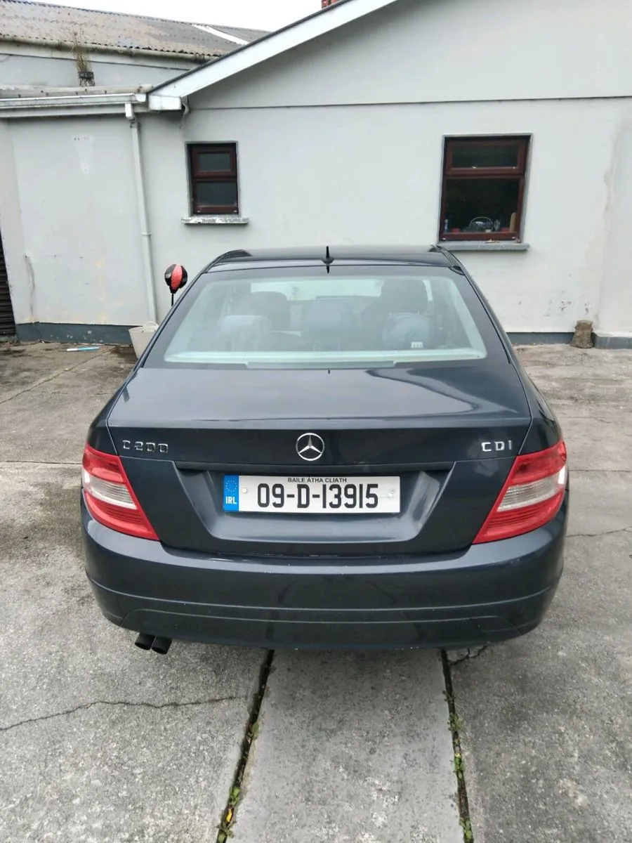 Mercedes - Image 3