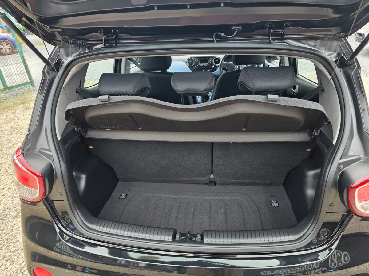 Hyundai i10 2018 (25000km) - Image 6