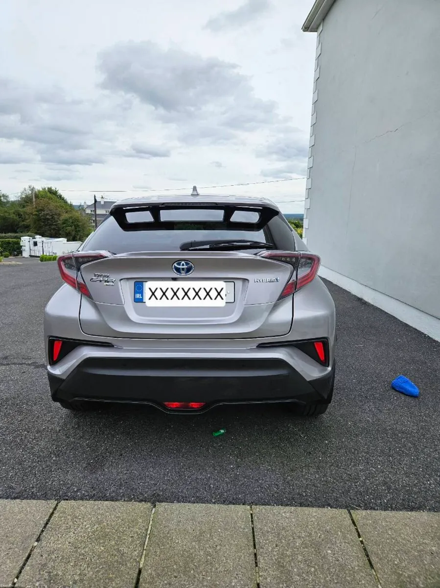 Car - Image 1