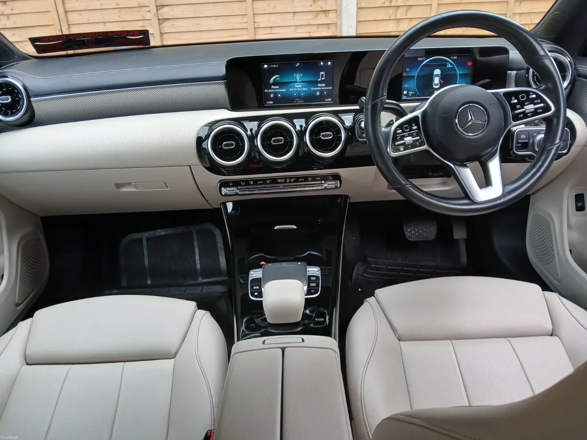 🆕️2020 Mercedes-Benz CLA180 Auto Style 1.3L🆕️ - Image 4