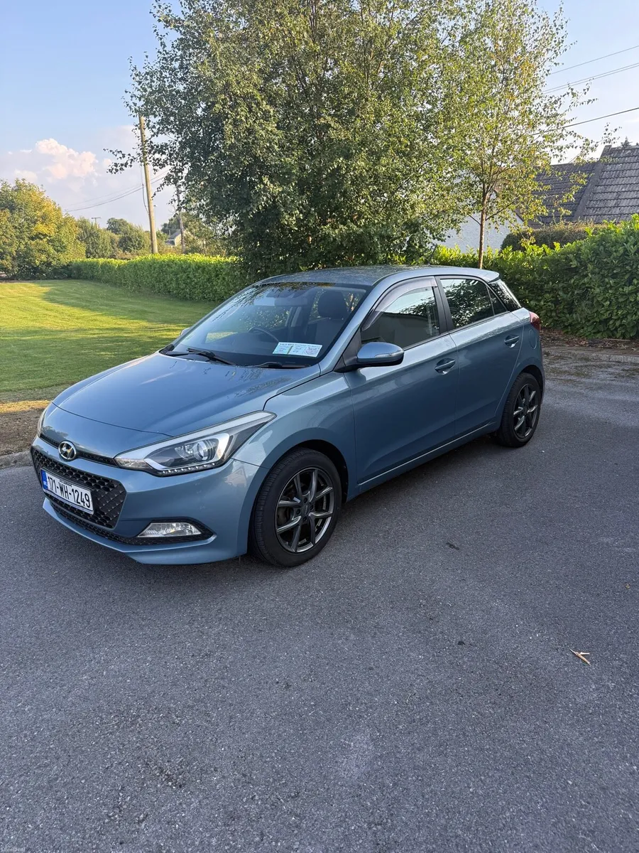 Hyundai i20 1.2 Deluxe - Image 1