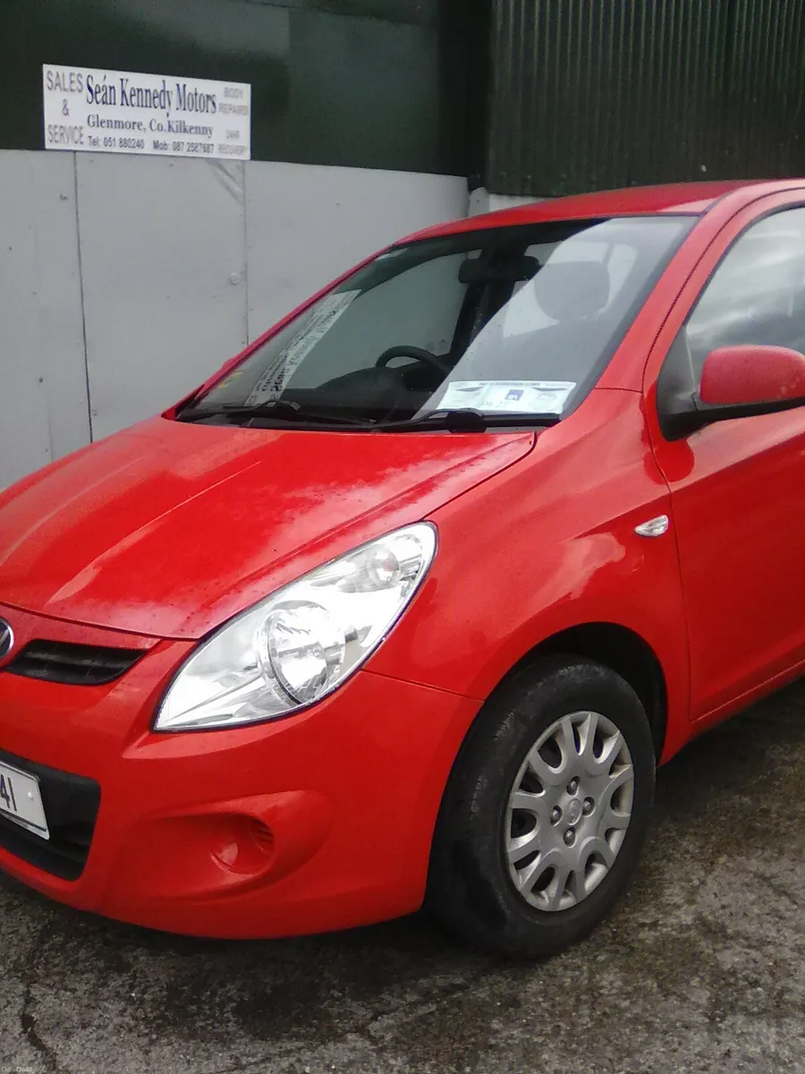 Hyundai i20 2010 - Image 2