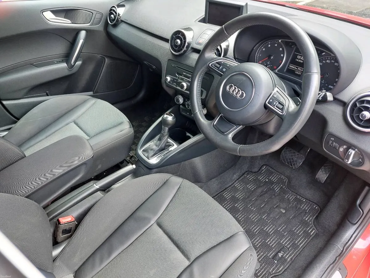 Audi A1 TFSI AUTOMATIC - Image 6