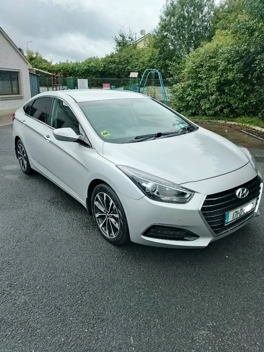 Hyundai i40 Executive 171-172,000 Km - Image 1