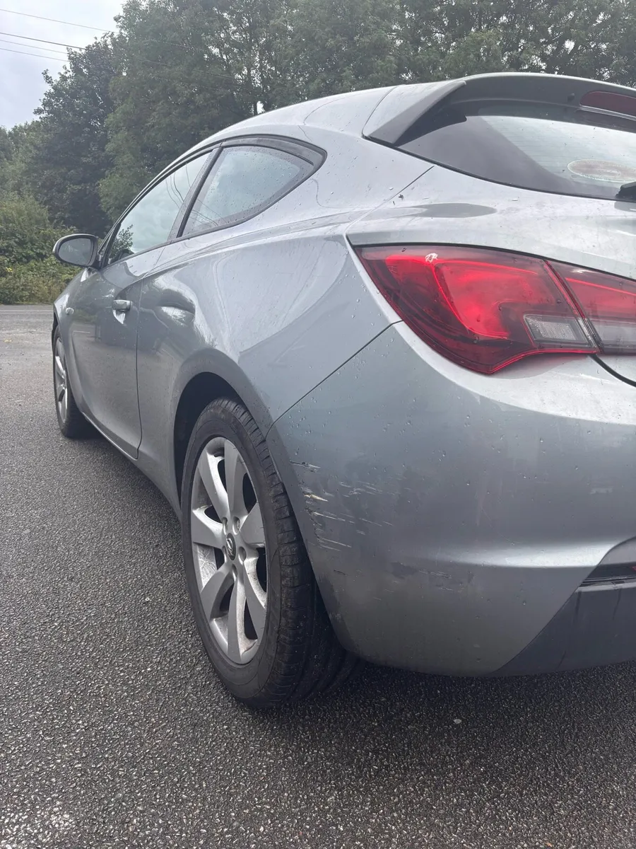 Opel Astra gtc - Image 5