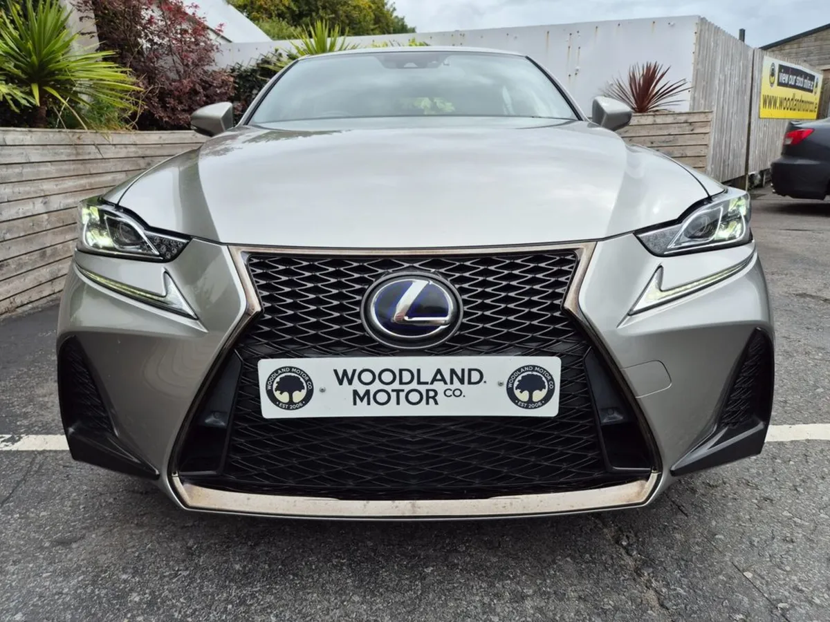 Lexus IS 2.5 HYBRID / F-SPORT TOP SPORT SPEC / TAX - Image 3