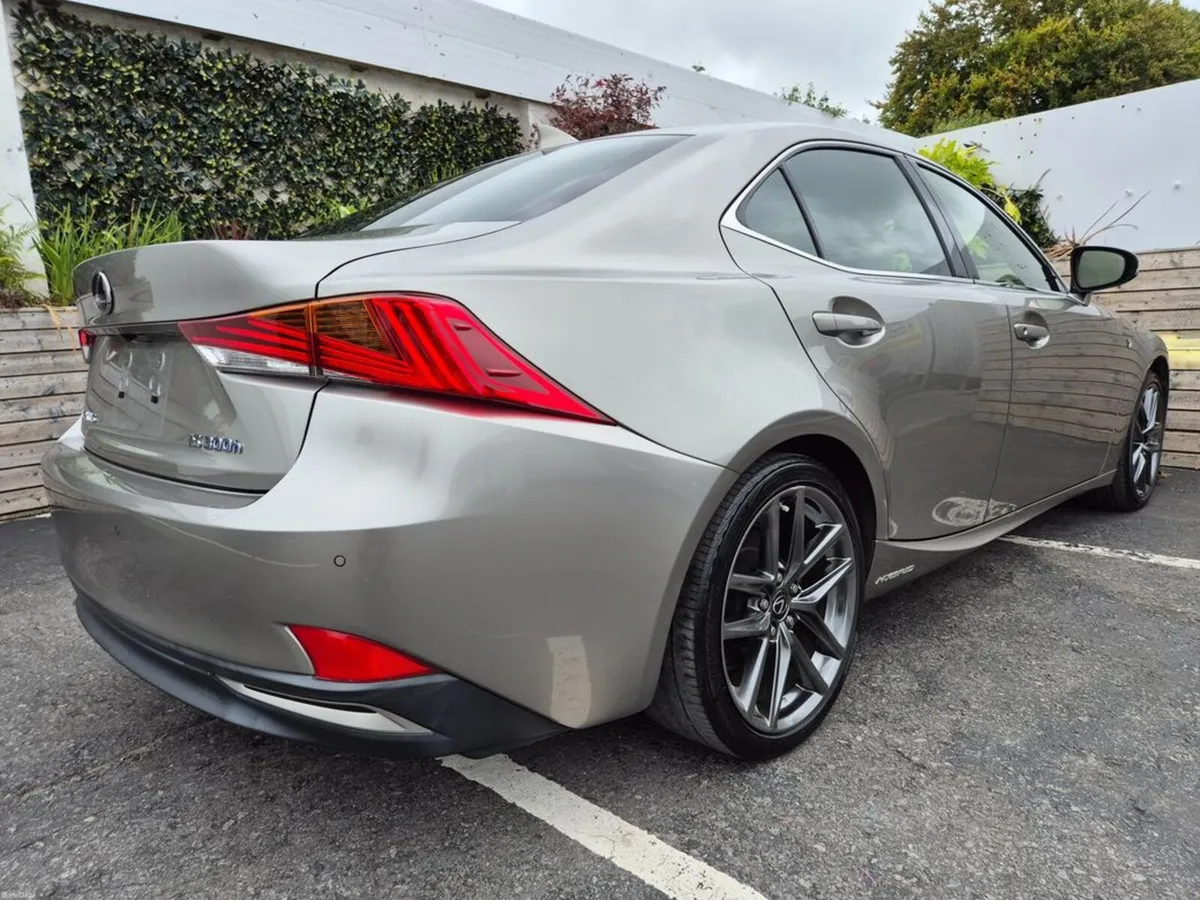 Lexus IS 2.5 HYBRID / F-SPORT TOP SPORT SPEC / TAX - Image 5
