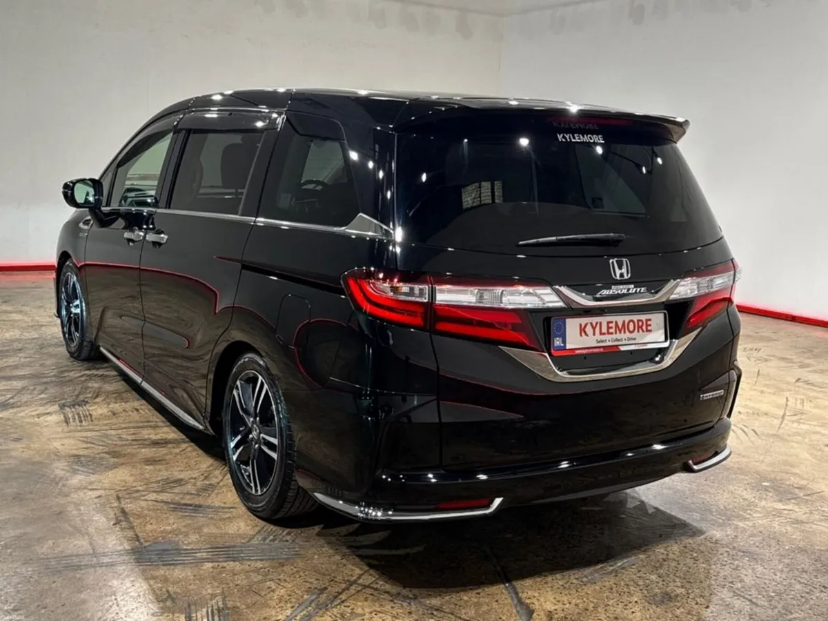 Honda Odyssey 2.0 HYBRID AUTOMATIC ABSOLUTE EDITIO - Image 5
