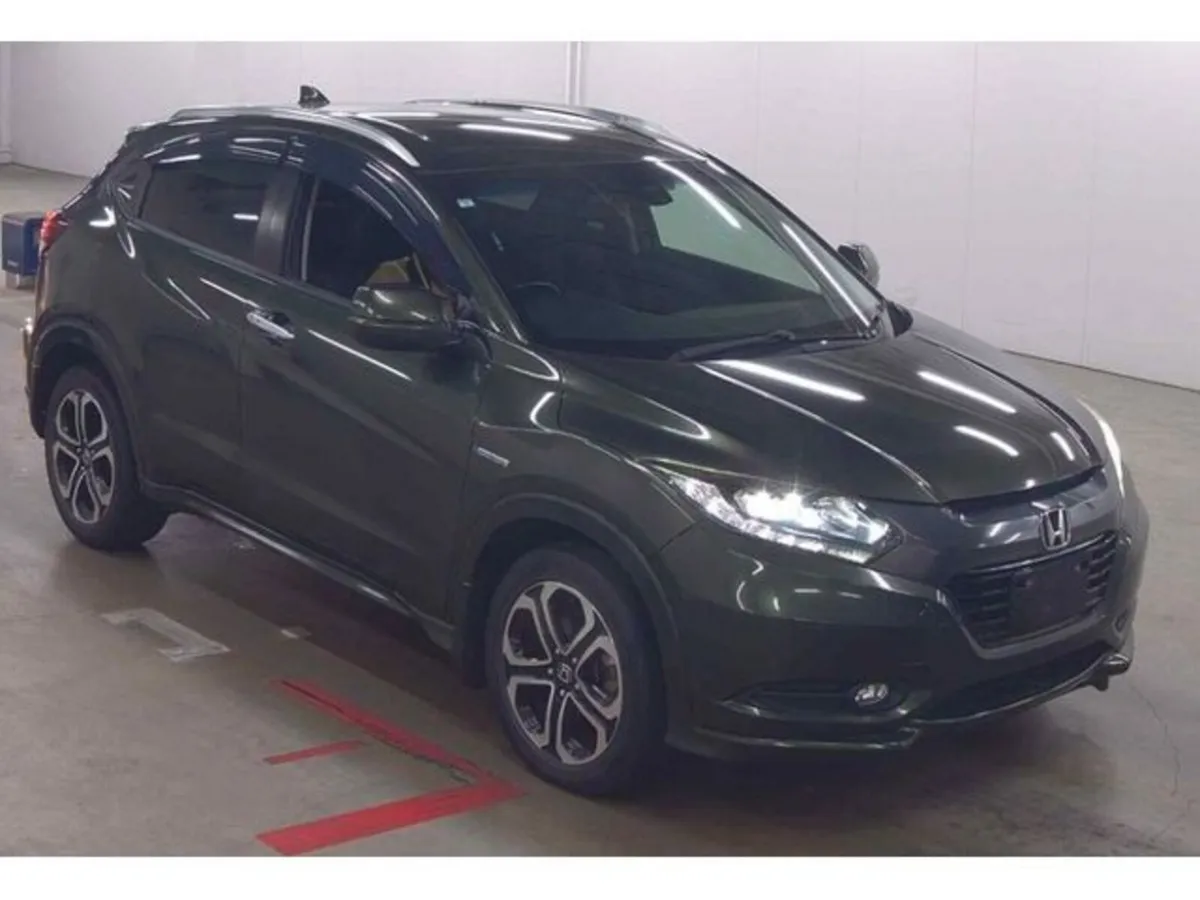 Honda Vezel 1.5 Petrol Hybrid Auto - Image 2