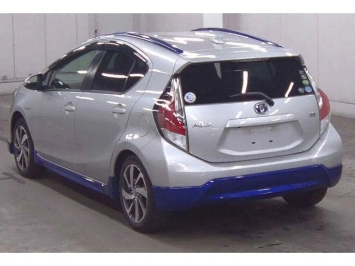 Toyota Aqua 1.5 Petrol Hybrid Auto X-Urban Grade - Image 3