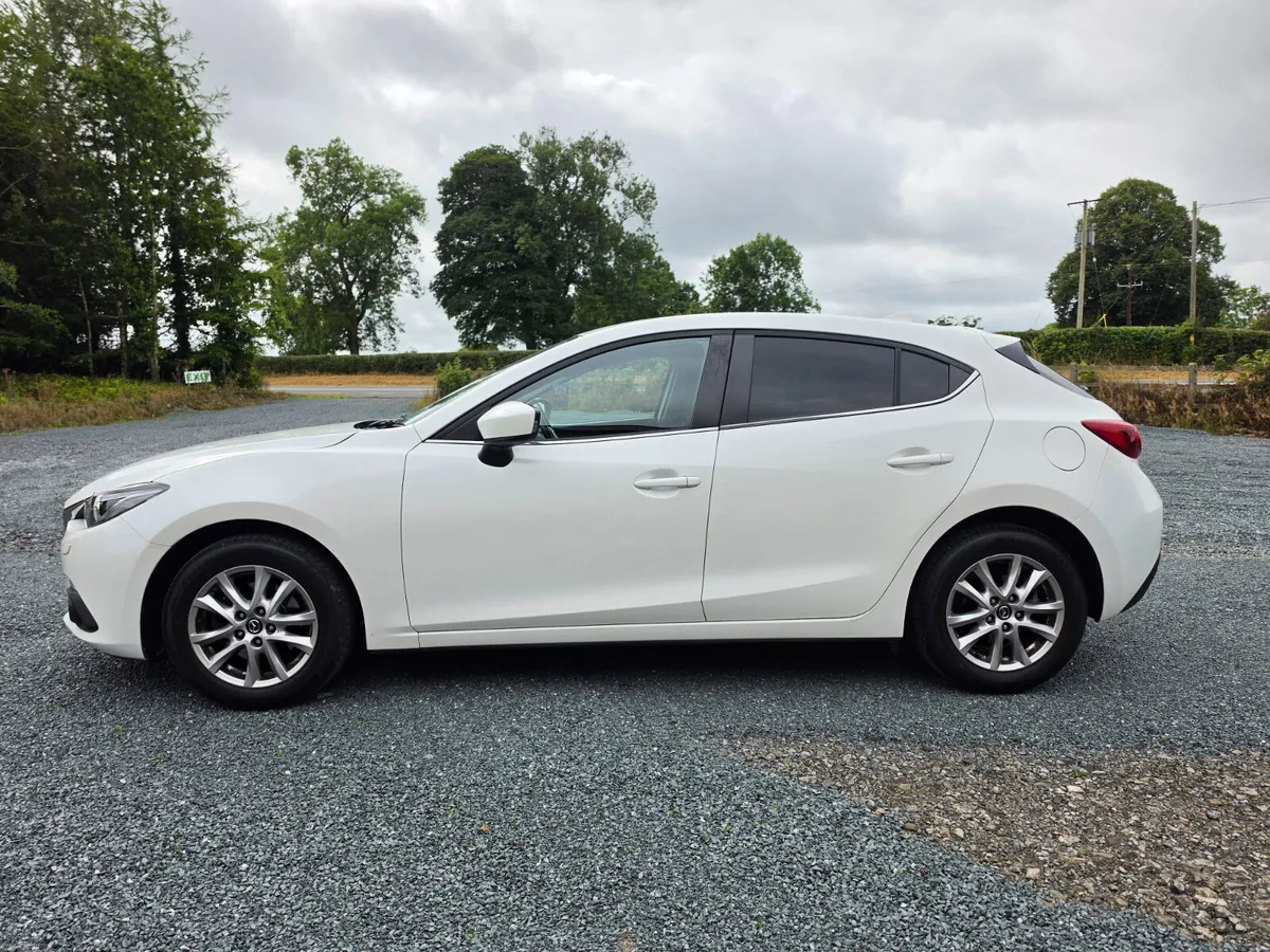 Mazda3  diesel( new NCT and Taxed ) - Image 5