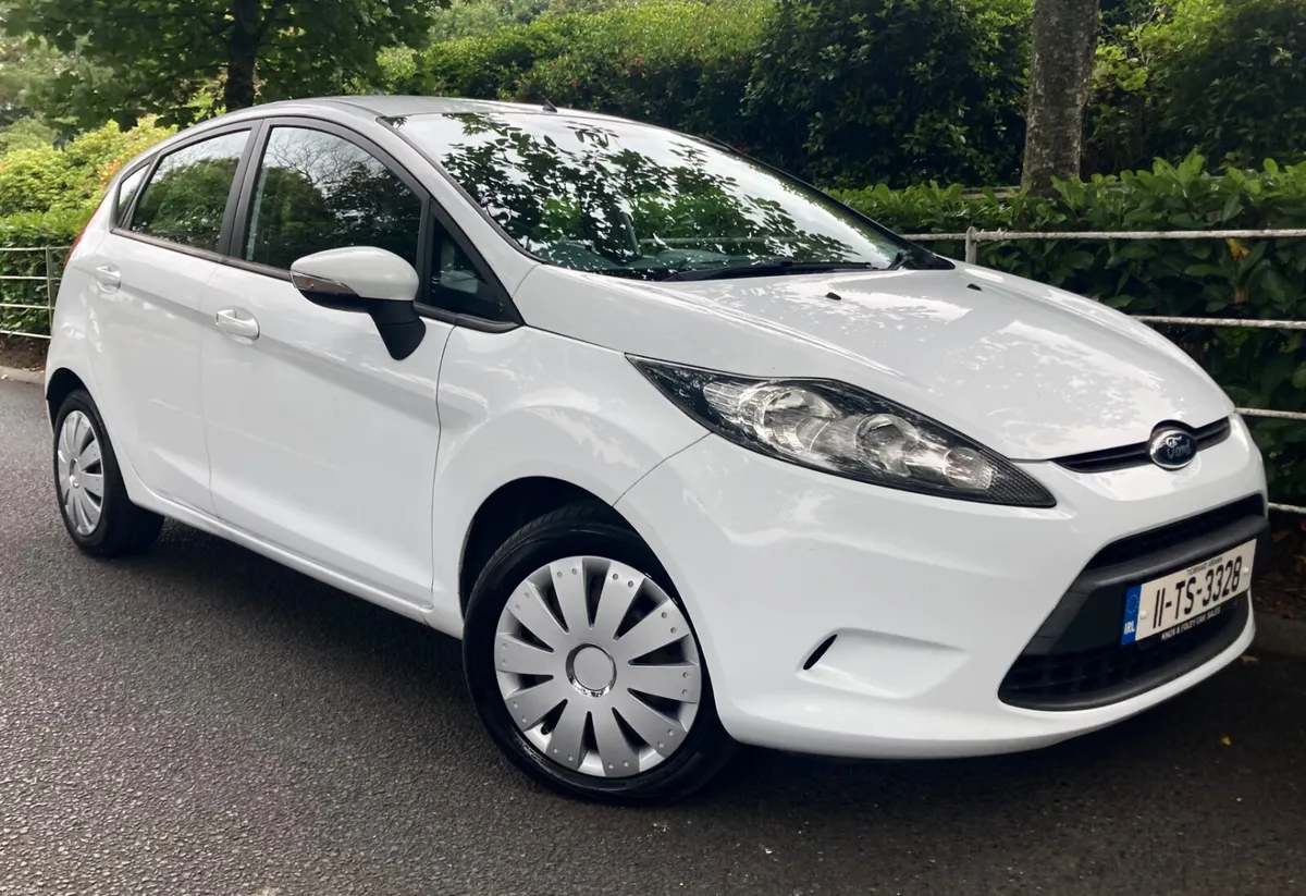Ford Fiesta Style SE Edit 1.25 Perfect Starter Car - Image 5