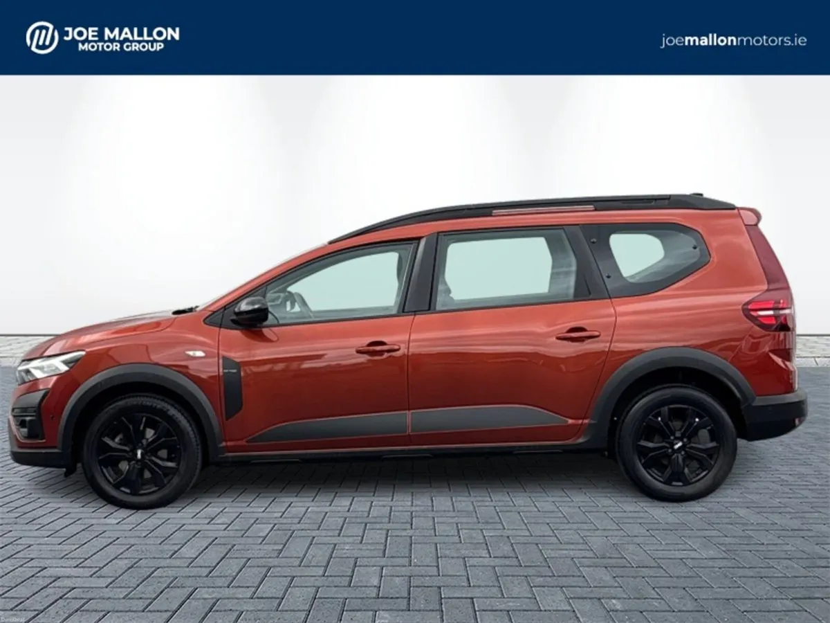 Dacia Jogger TCe 110 Extreme SE - Image 4